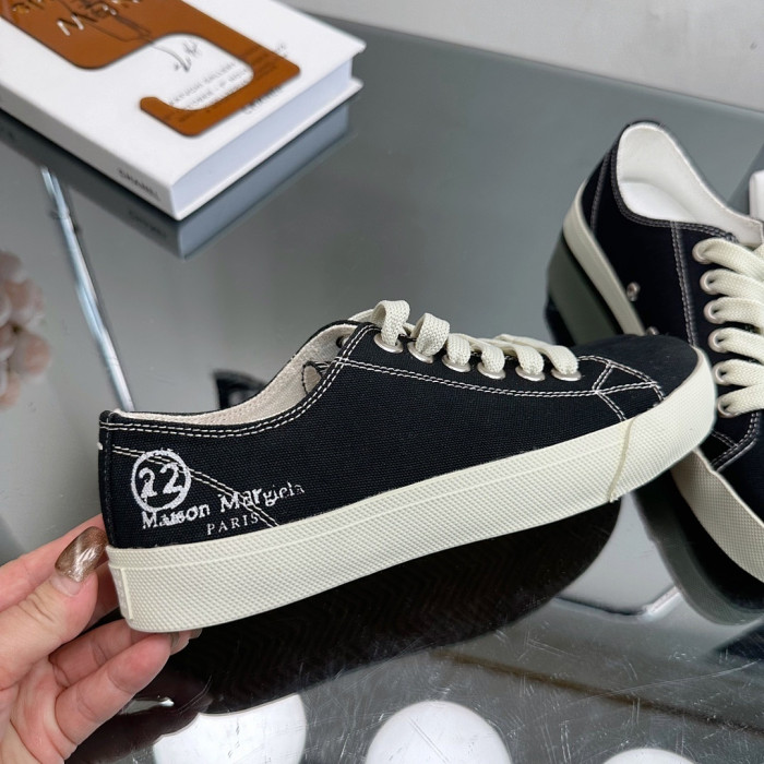 Maison Margiela Sneaker MM000125