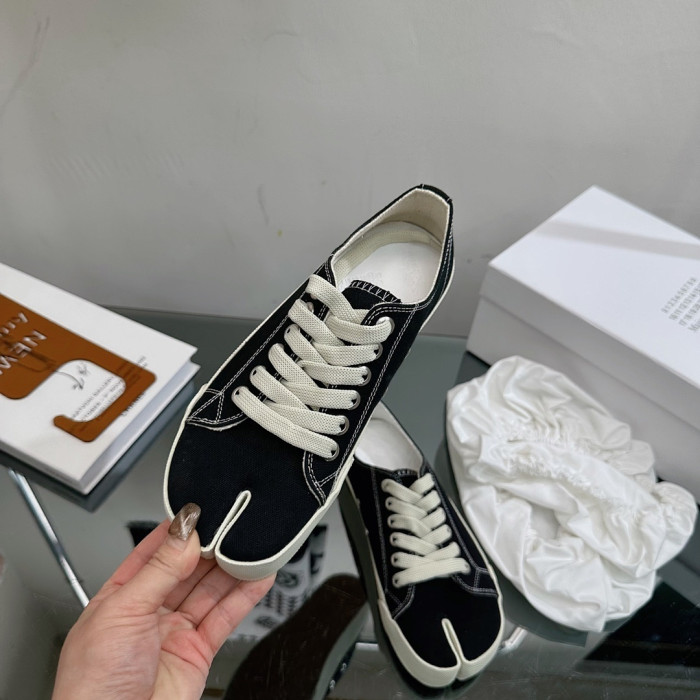 Maison Margiela Sneaker MM000125