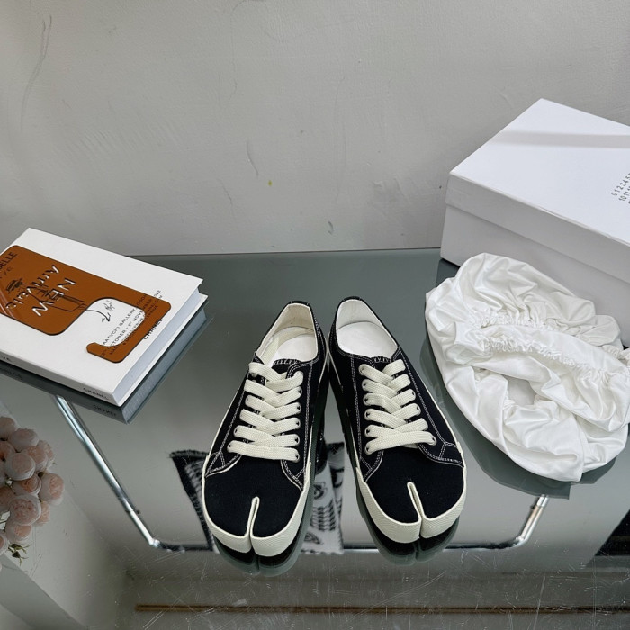 Maison Margiela Sneaker MM000125