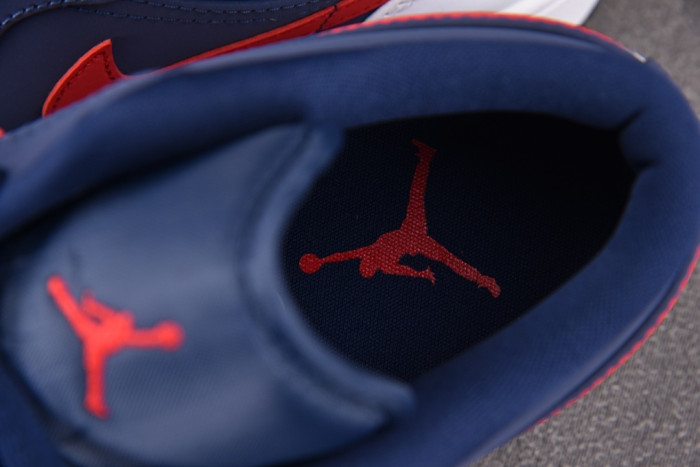 Air Jordan 1 Low 