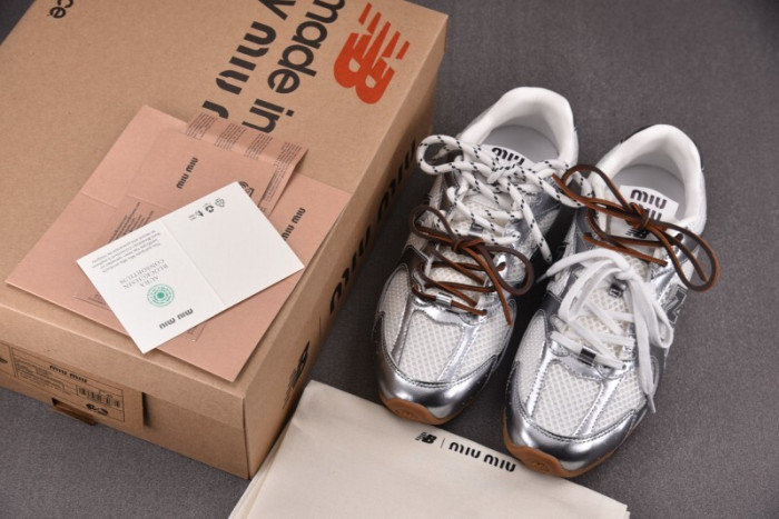 New Balance x MIU MIU NB530 NB000054