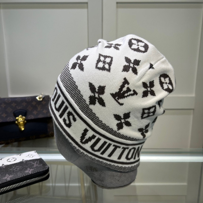 LV hat59