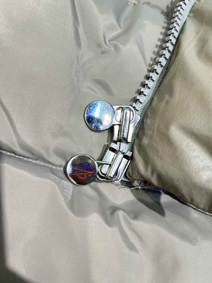 Moncler Down Jacket 84