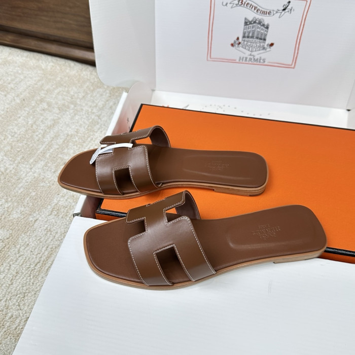 Herme* Sandal252（smooth surFa*e）