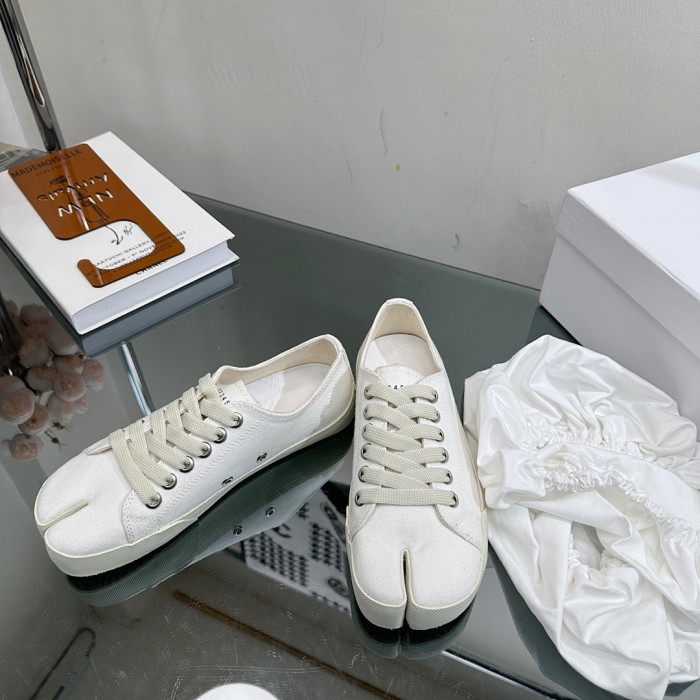 Maison Margiela Sneaker MM000126
