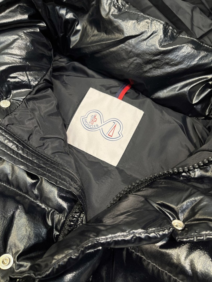 Moncler Down Jacket 85