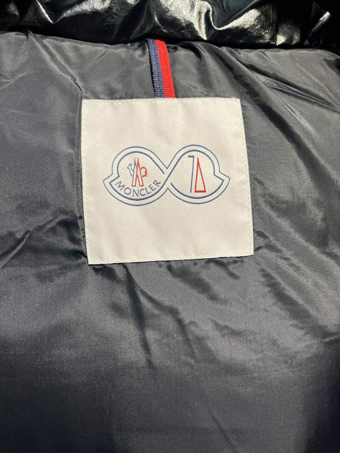 Moncler Down Jacket 85