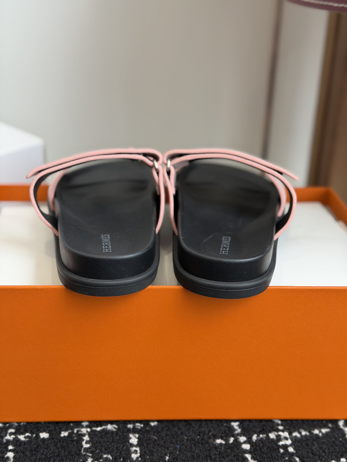 Herme* Sandal149