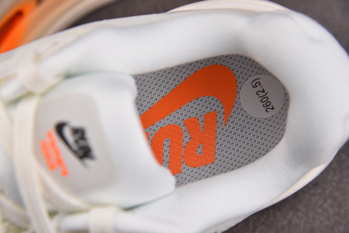 Nike Vomero Premium Sail Coconut Milk IQ4035-100