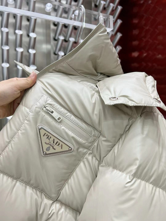 Pra*a down jacket 7
