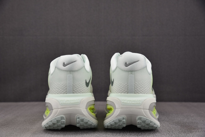Nike Vomero Premium Barely Volt HQ2050-300
