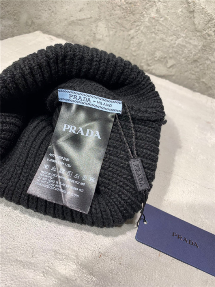 Prad* hat43