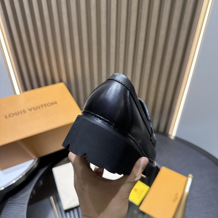 L&V Loafer LF000004