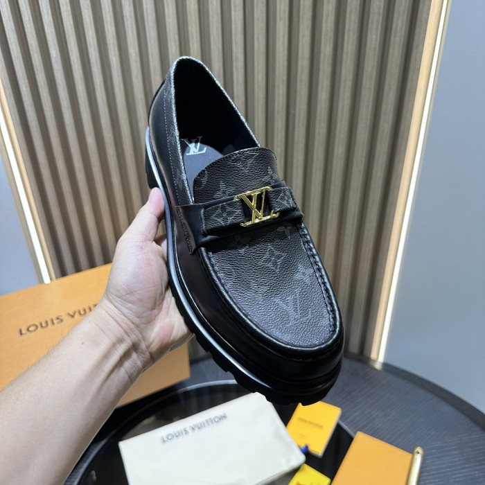 L&V Loafer LF000004