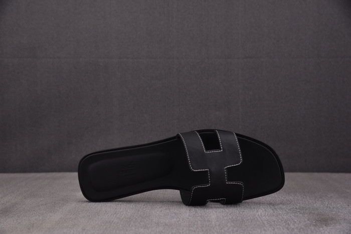 Herme* Sandal123
