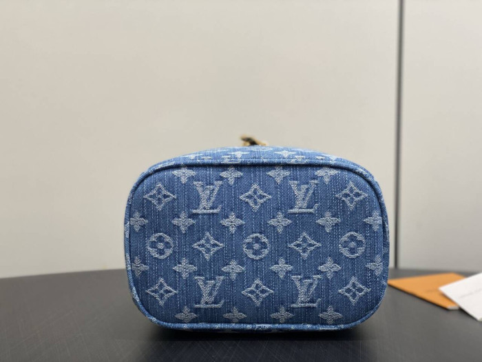 L&V BAG81