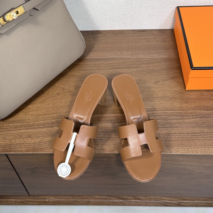 Herme* Sandal179