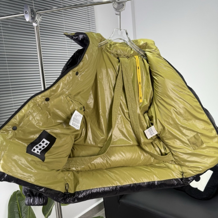Moncler Down Jacket 79