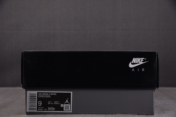 Air Jordan 8 Retro Bugs Bunny (2025) 305381-100