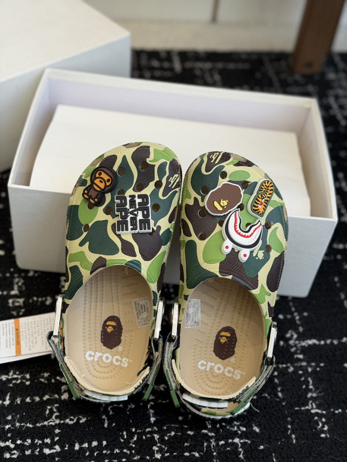 BAPE × Crocs 02