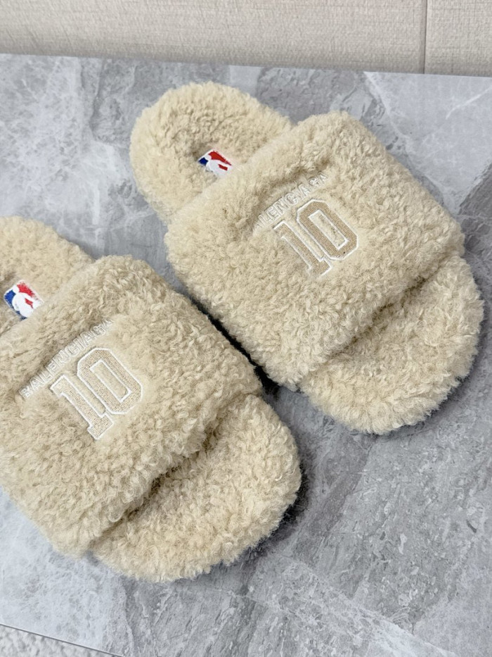 BALENCIAG* SANDAL 77