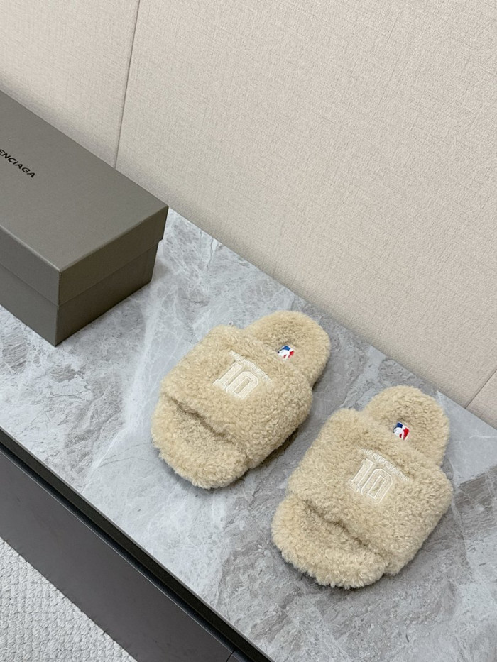 BALENCIAG* SANDAL 77