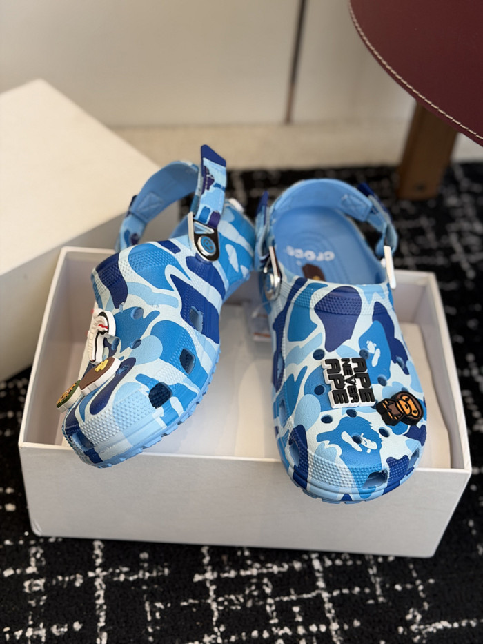 BAPE × Crocs 01