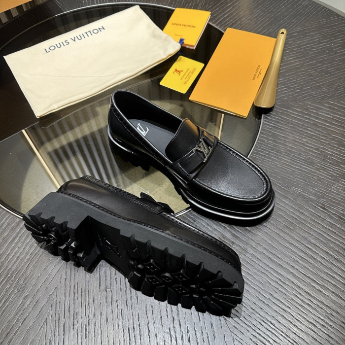 L&V Loafer LF000001