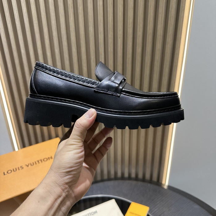 L&V Loafer LF000001