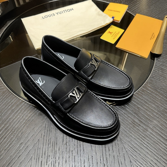 L&V Loafer LF000001