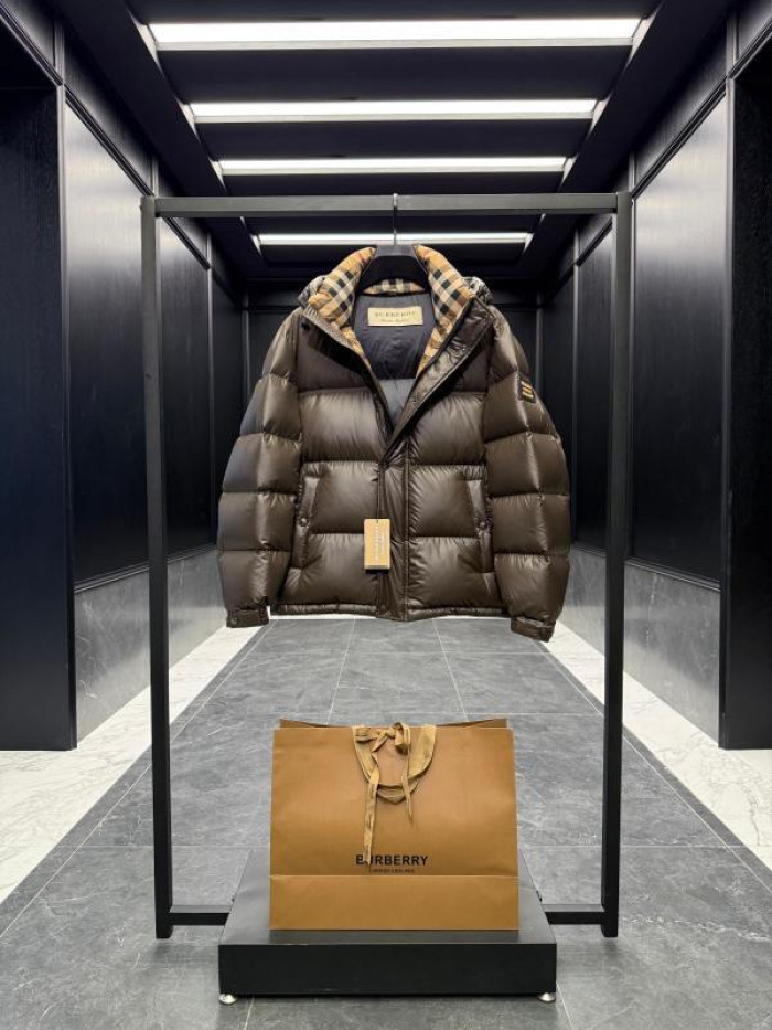 BURBER*Y Down Jacket 58