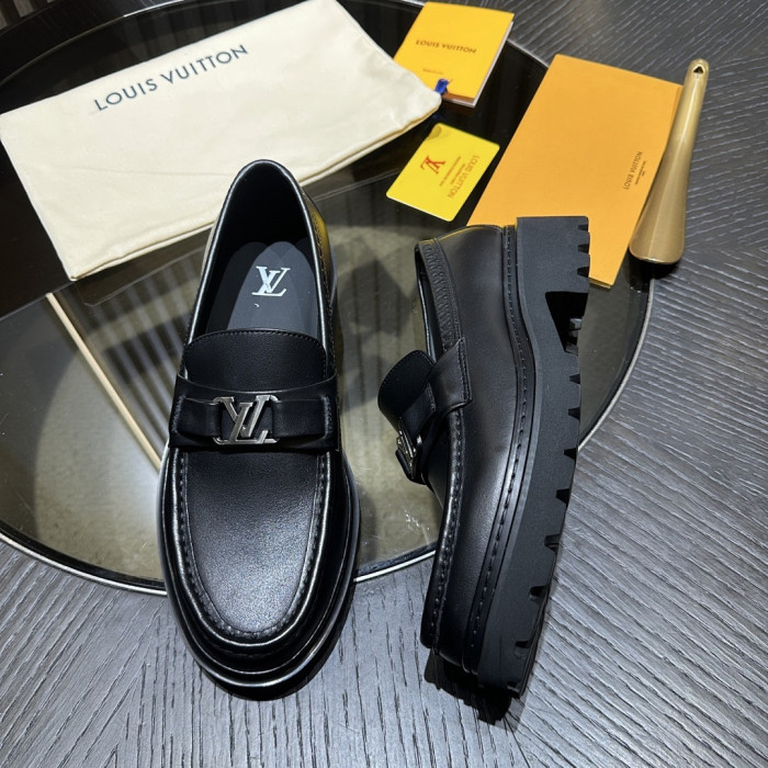 L&V Loafer LF000001