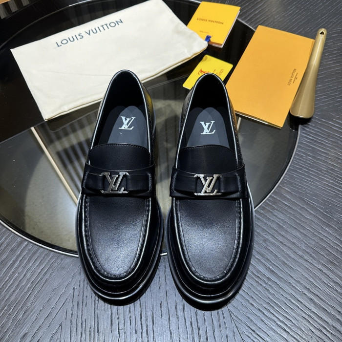 L&V Loafer LF000001