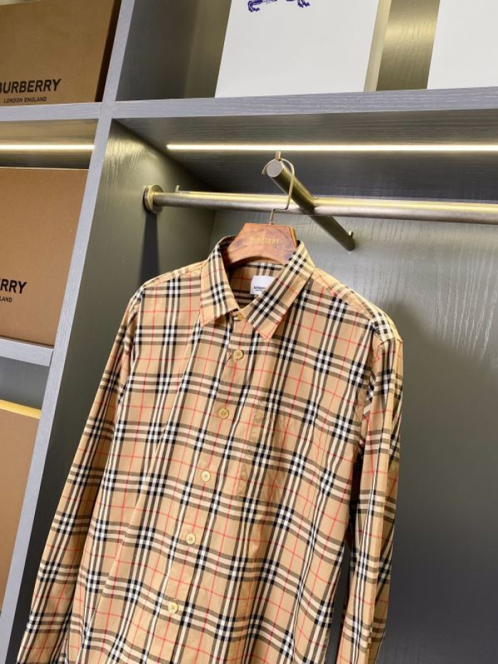 BURBER*Y Shirt 74