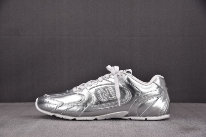 New Balance x MIU MIU NB530 NB000053