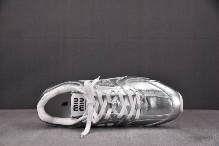 New Balance x MIU MIU NB530 NB000053