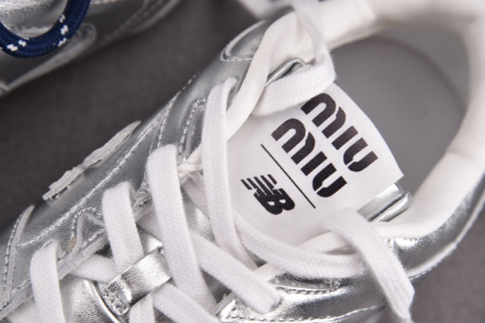 New Balance x MIU MIU NB530 NB000053