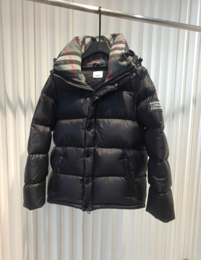 BURBER*Y Down Jacket 56