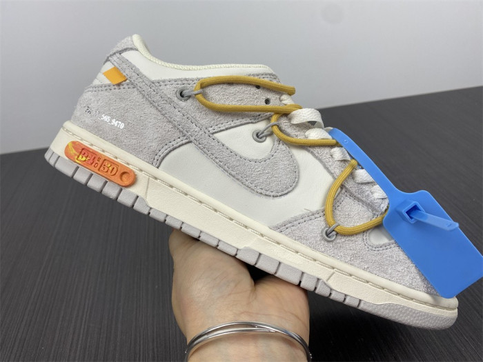 ofw x dunk low “34 of 50” dj0950-102