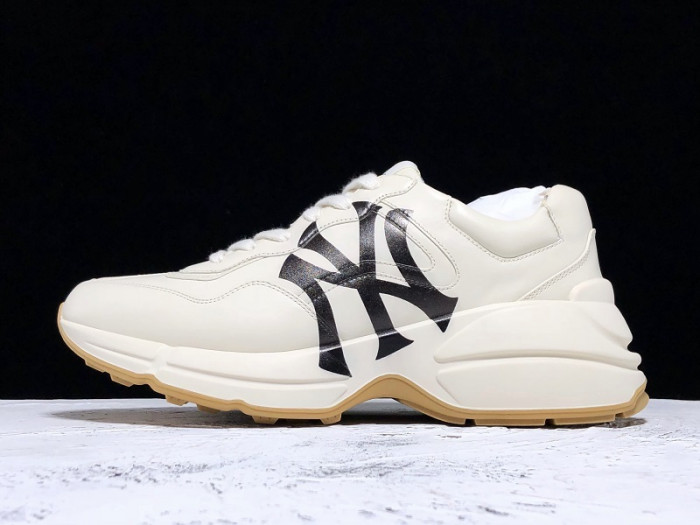 g*u*i ny rhyton vintage trainer sneaker 576963 drwoo 9522