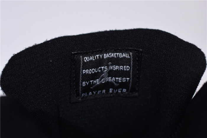air jordan 11 “cap and gown” black 378037-005