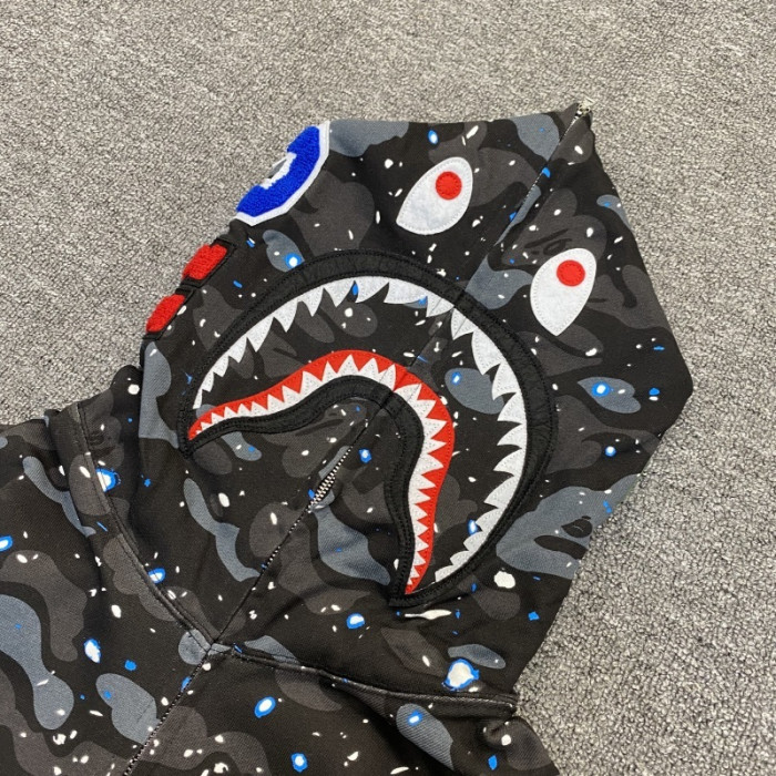 BAPE Hoodie70