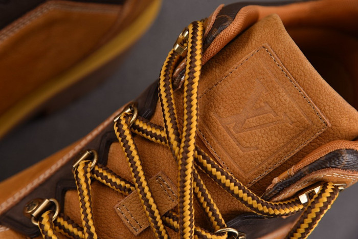L&V BOOTS LV0000374