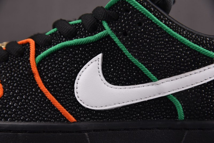 Nike SB Dunk Low Bronx Girls Skate HV1664-001