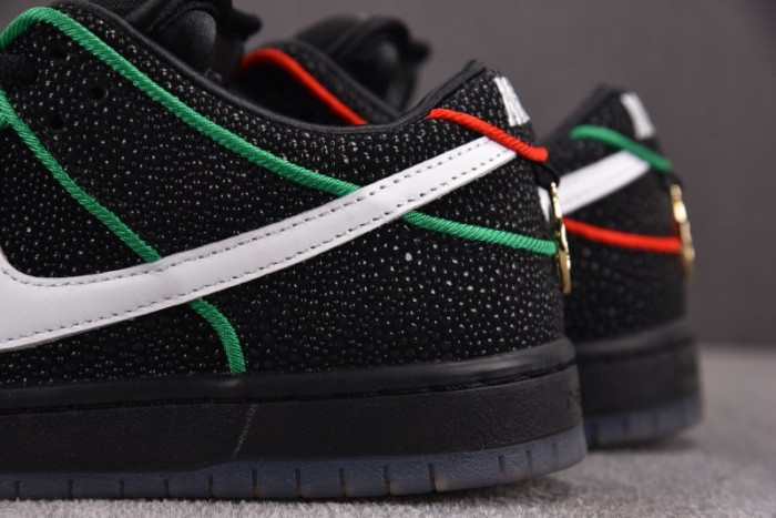 Nike SB Dunk Low Bronx Girls Skate HV1664-001