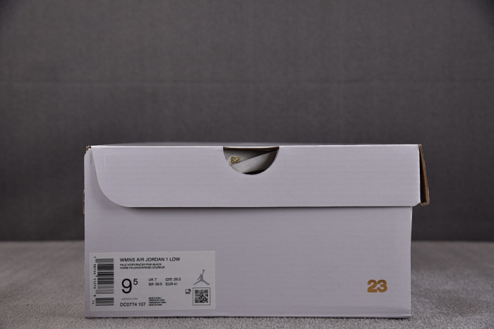 Air Jordan 1 Low Flight Club DC0774-107