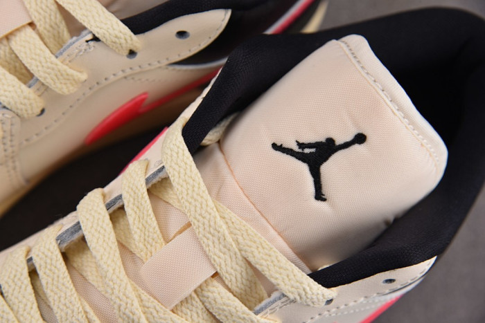 Air Jordan 1 Low Flight Club DC0774-107