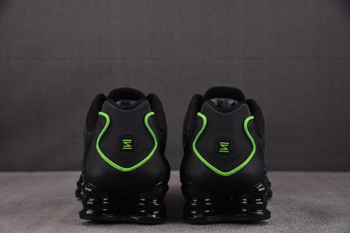 Nike Shox TL Black Green Strike AV3595-012