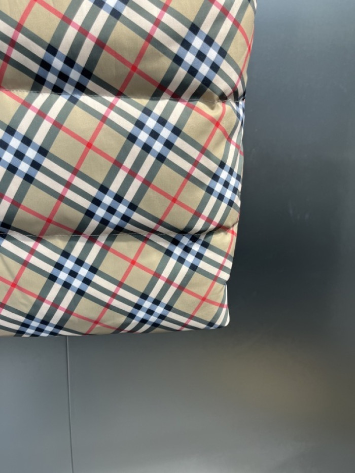 BURBER*Y Down Jacket 88