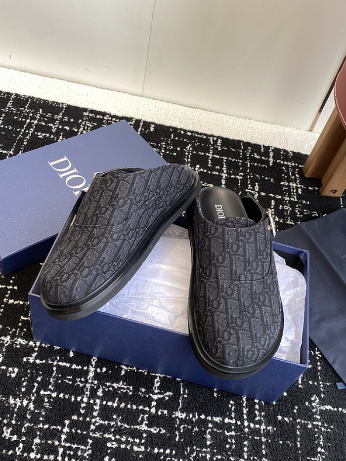 Dio*r sandal 71
